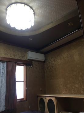 クロス張替え工事